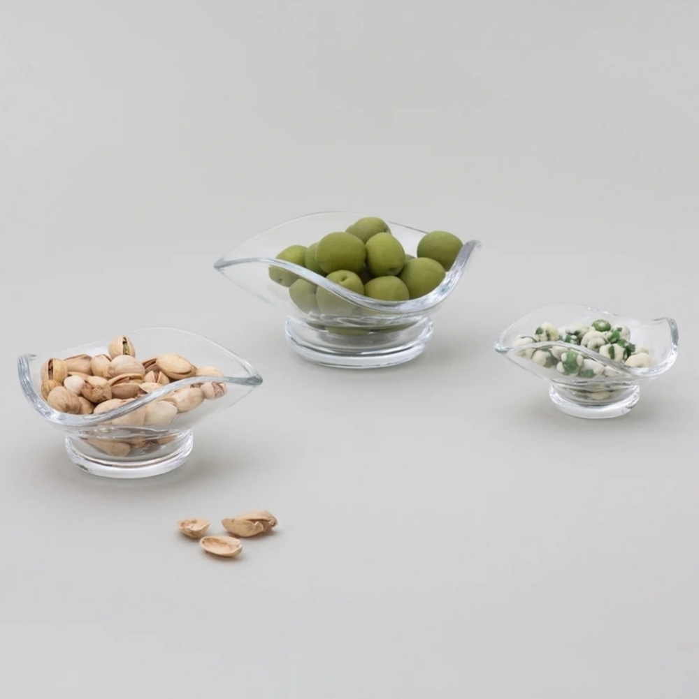 NWT SIN Urch glass decorative bowls set of 3
